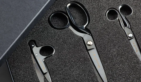 Thomas Wilkinson Noir Gift Set